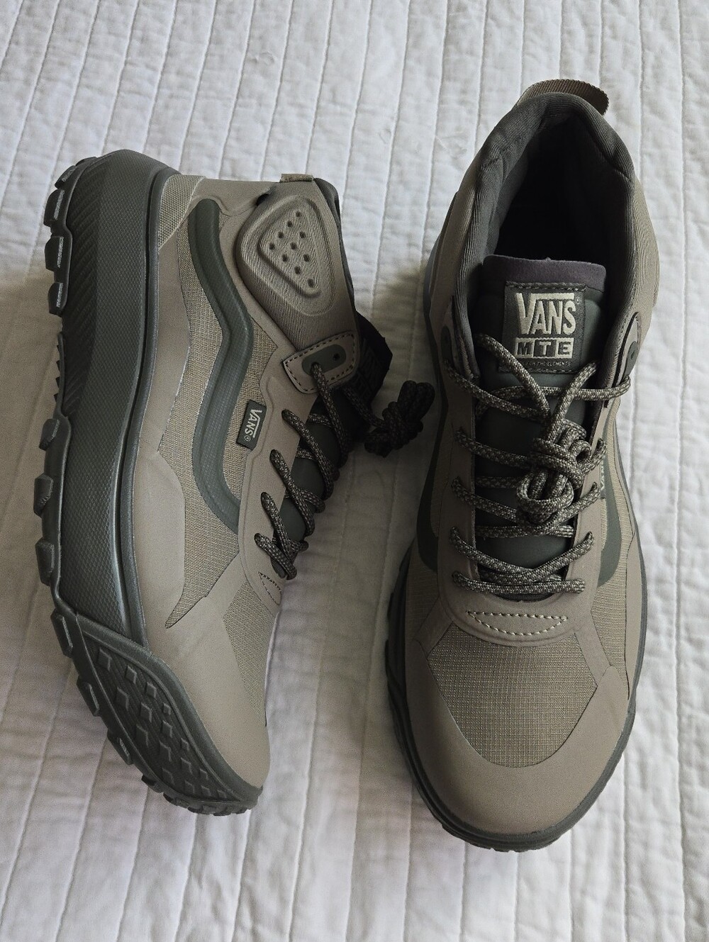 Vans MTE Cosspath Mid Men All Terrain Dark Green And Brown Hiking 062026